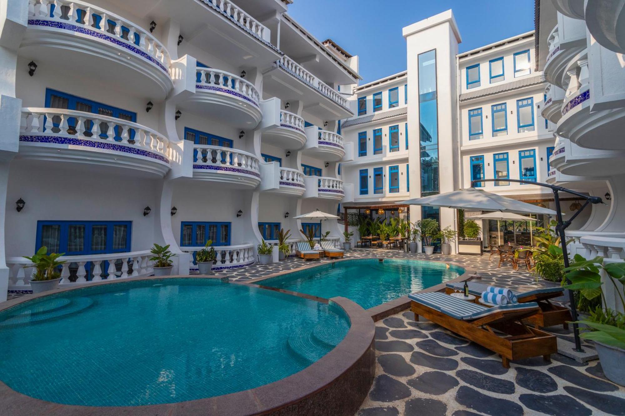 Azalea By Stone Wood Premier Hotel Варка Екстериор снимка